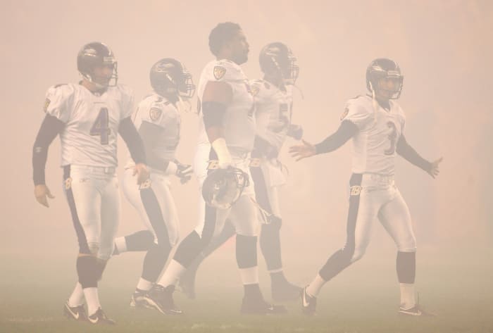 Ravens in a fog at Pittsburgh, November 2007.